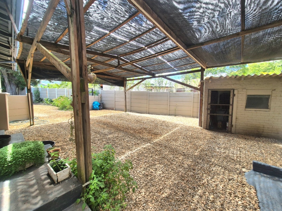 4 Bedroom Property for Sale in Twee Rivieren Western Cape